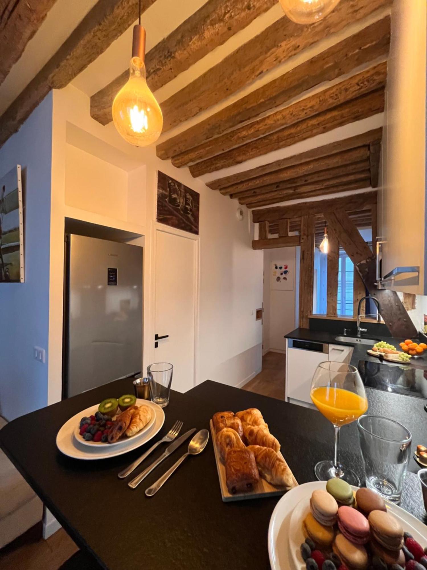 Appartement A Saint-Paul En Plein Coeur Du Marais 4 Pers París Exterior foto