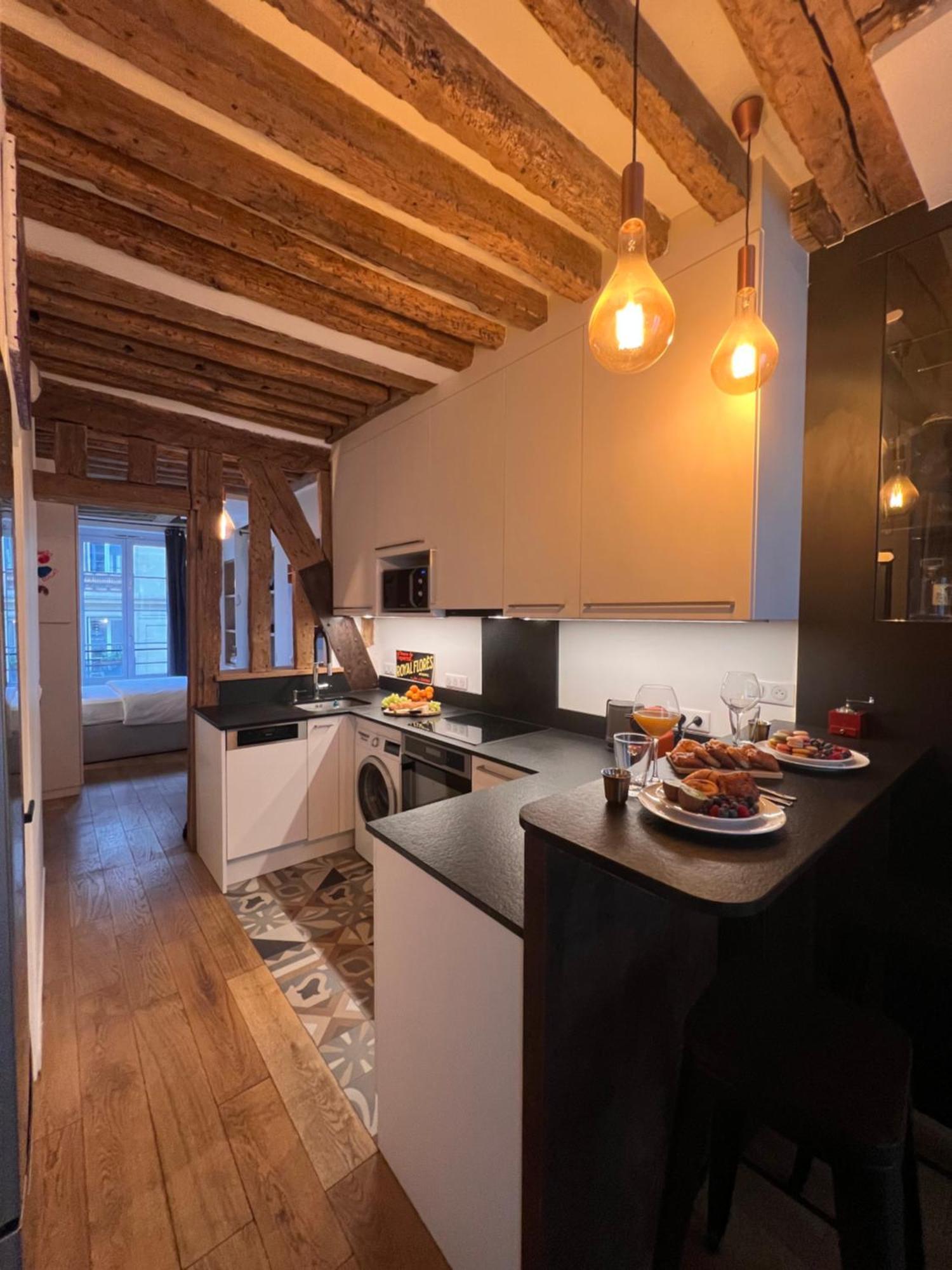 Appartement A Saint-Paul En Plein Coeur Du Marais 4 Pers París Exterior foto